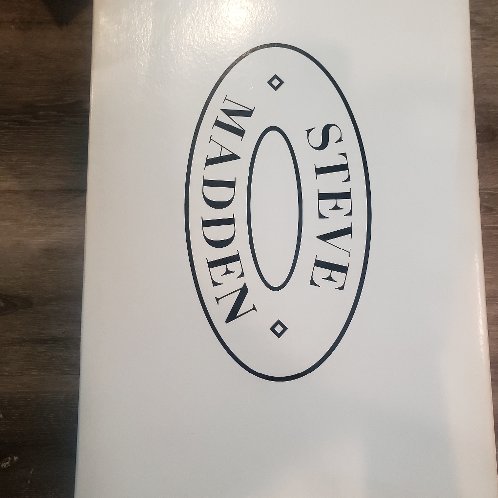 Steve madden's - Picture 2 of 12